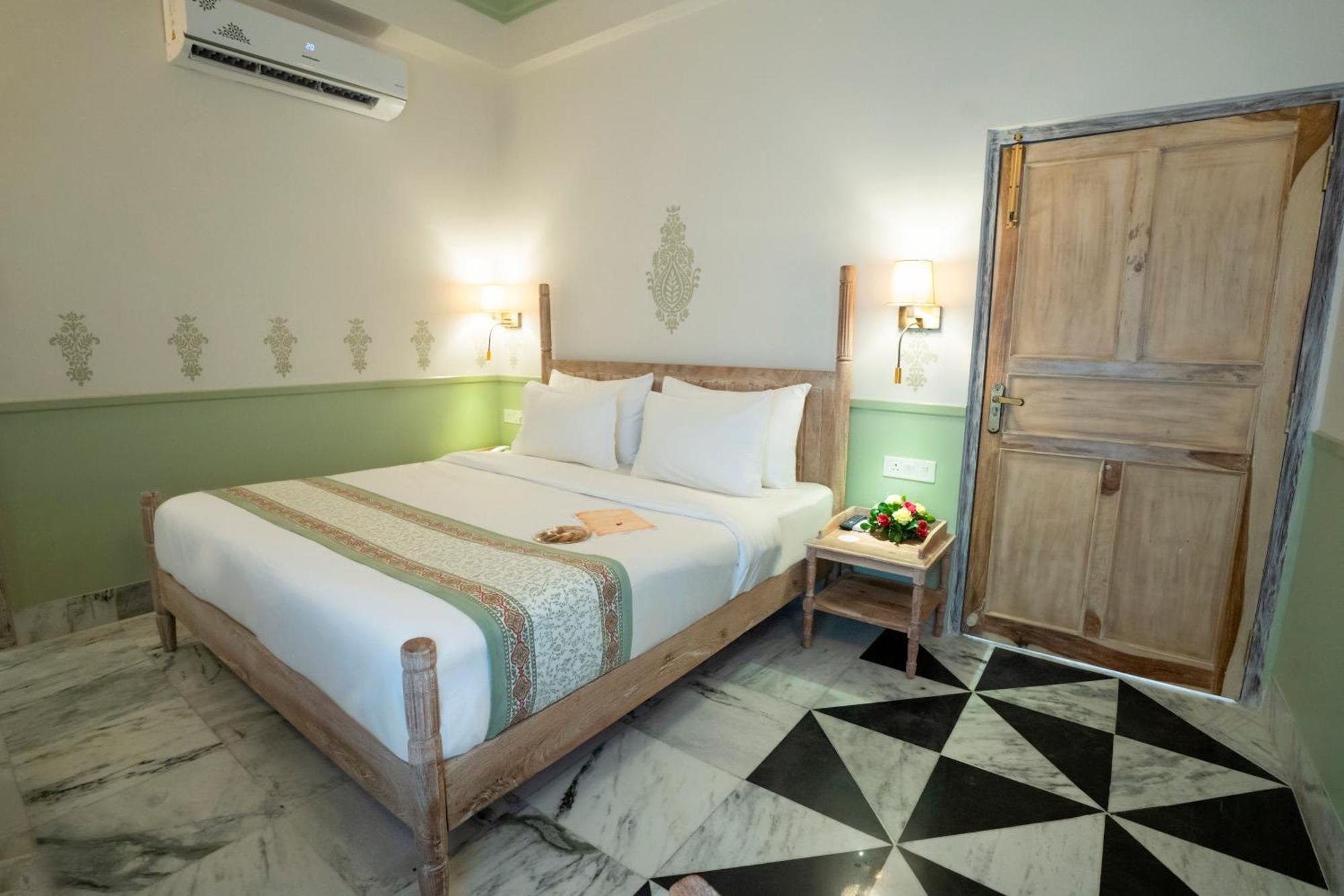 Dev Mahal - A Boutique Heritage Hotel Jaipur Exterior photo
