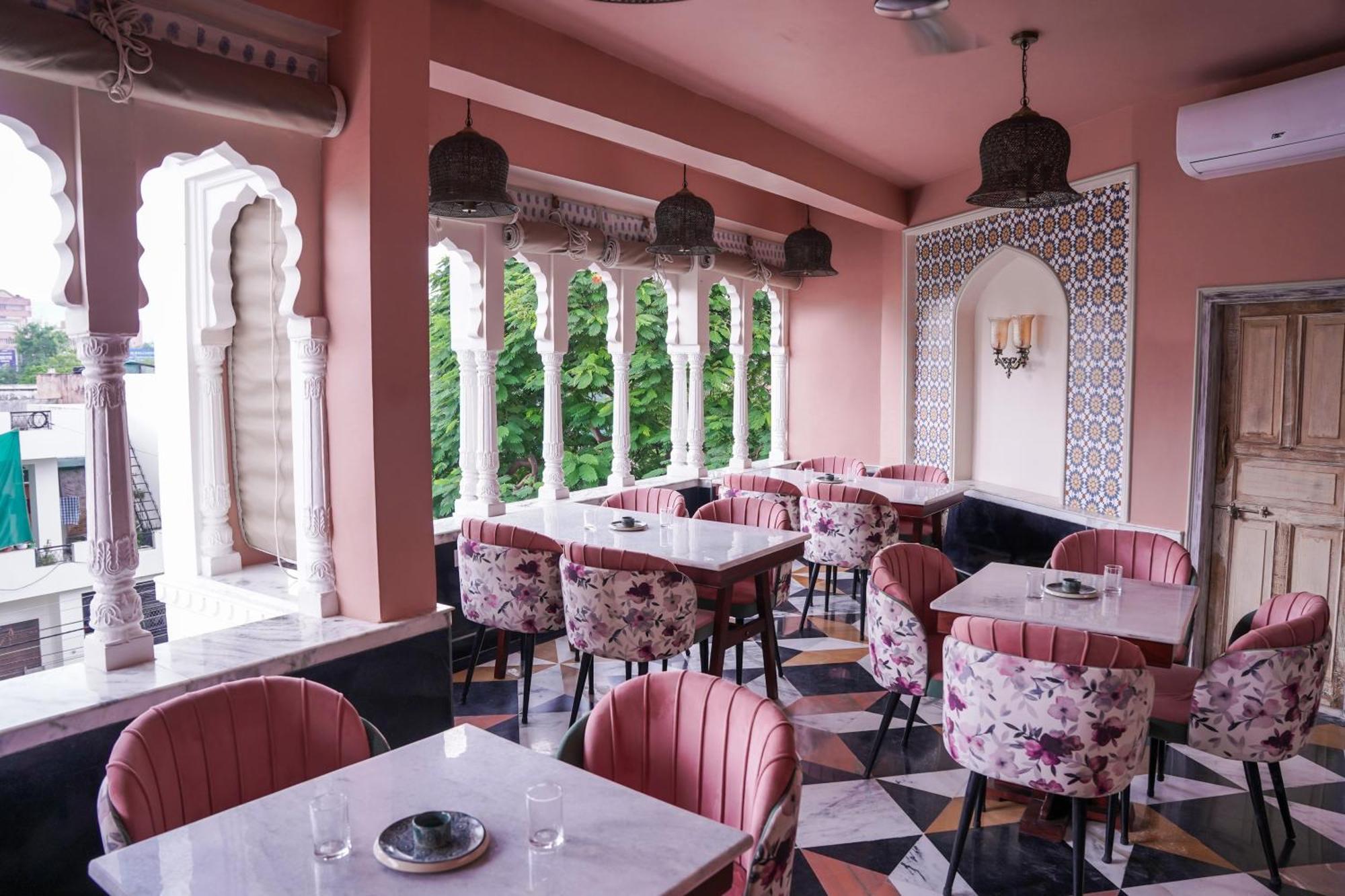 Dev Mahal - A Boutique Heritage Hotel Jaipur Exterior photo